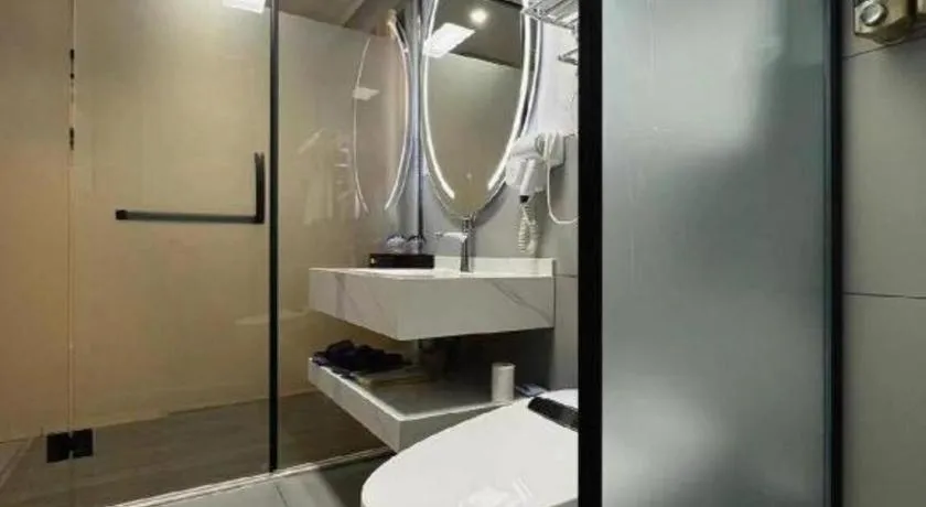 Super 8 Hotel Dingzhou Chongwen Street