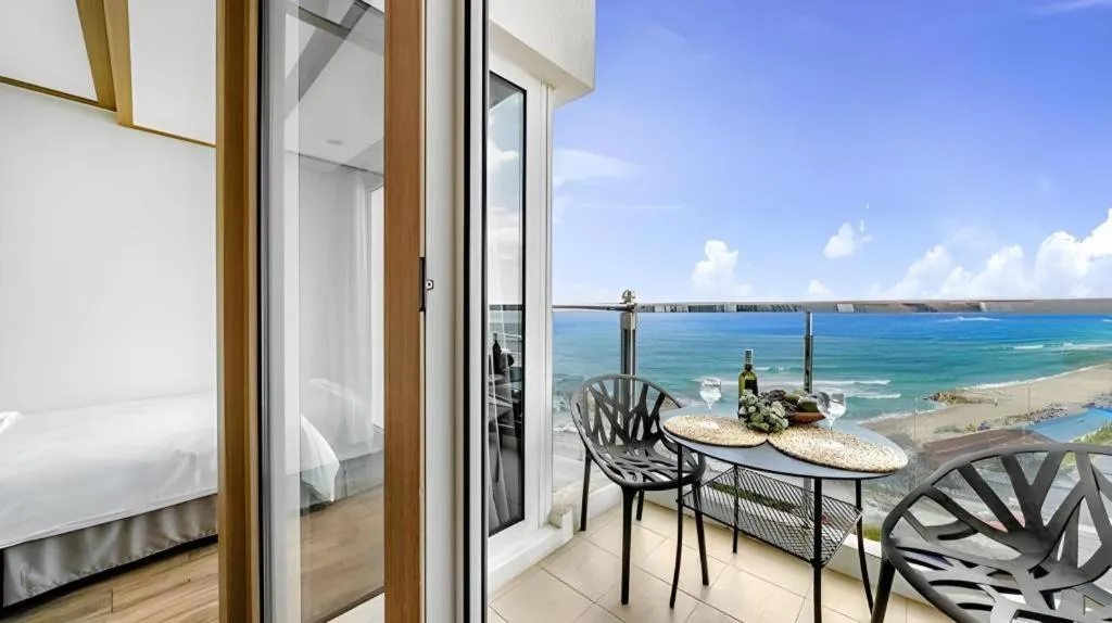 Gangneung Four Season Hotel and Pension