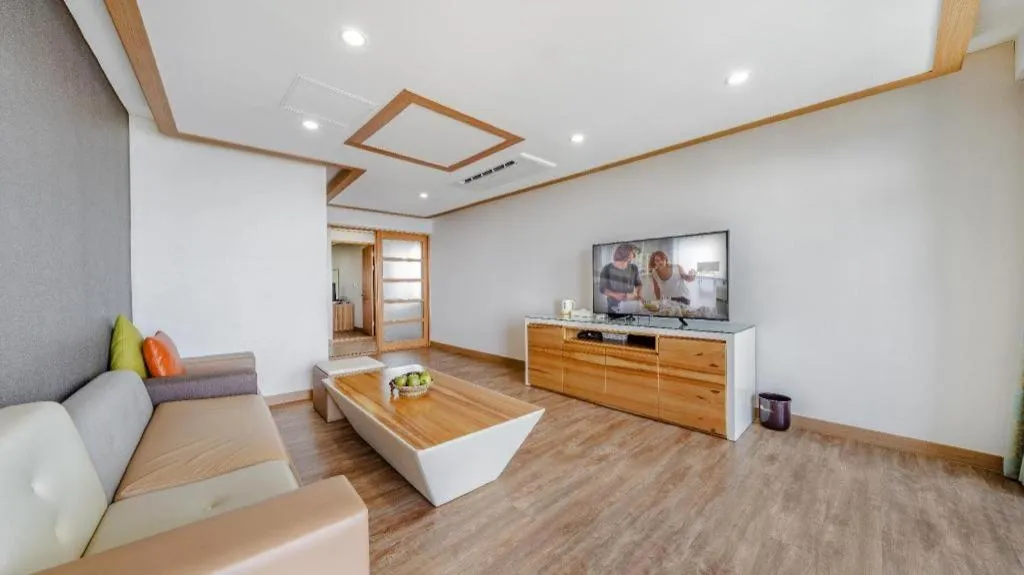 Gangneung Four Season Hotel and Pension