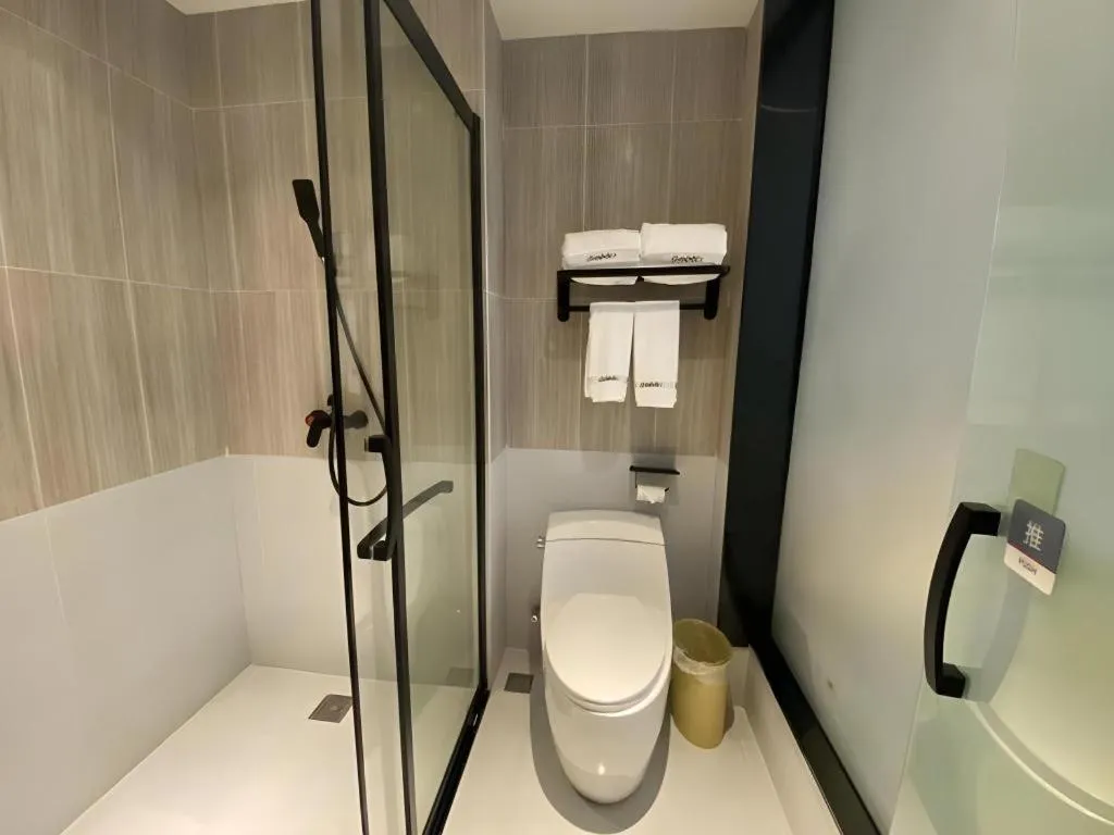 Thank Inn Jiangxi Nanchang Anyi County Fenghuangshan Industrial Park