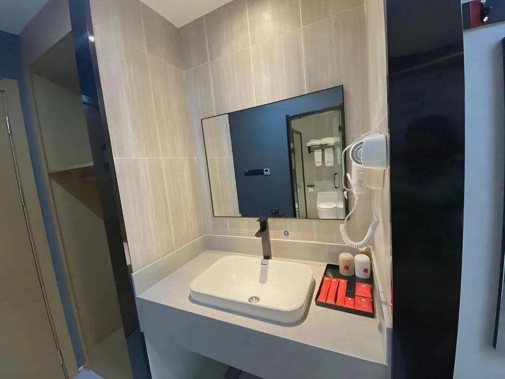 Thank Inn Jiangxi Nanchang Anyi County Fenghuangshan Industrial Park