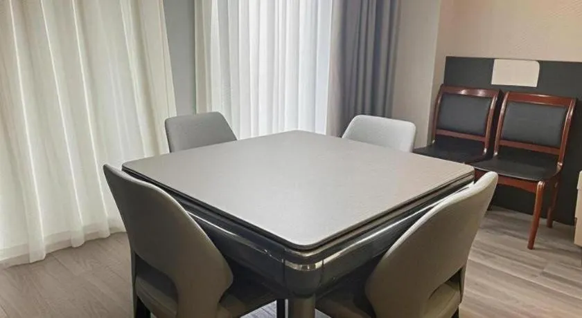 Thank Inn Guizhou Bijie Qianxi County High-Speed Railway Station