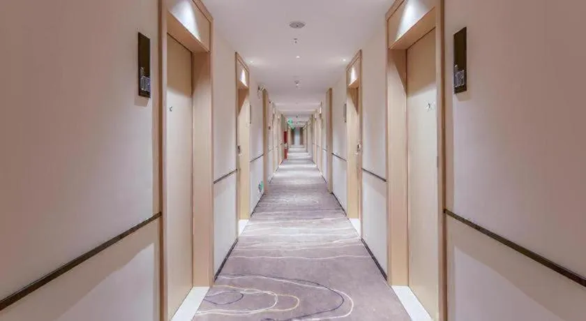 City Comfort Inn Wuzhou Xijiang Thrid Bridge