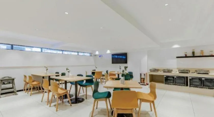 City Comfort Inn Yunfu Xinxing Juncheng Plaza