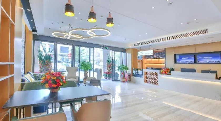 City Comfort Inn Yunfu Xinxing Juncheng Plaza