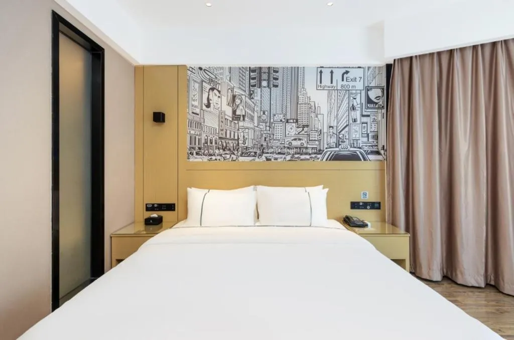 Bed in City Comfort Inn Yunfu Xinxing Juncheng Plaza