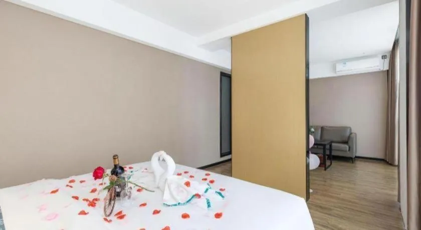 Bed in City Comfort Inn Yunfu Xinxing Juncheng Plaza