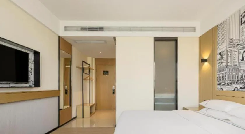 Bed in City Comfort Inn Luocheng Bus Terminal