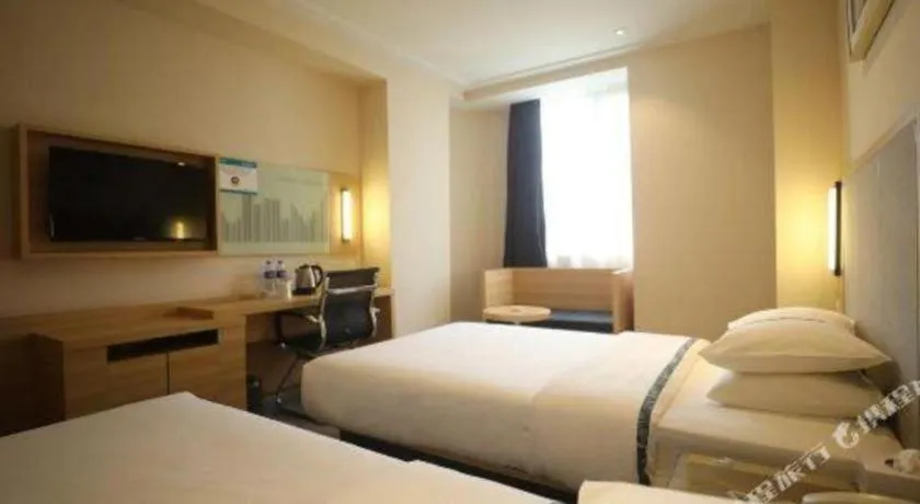 Bed in City Comfort Inn Qingyuan Longtang Light Rail Changlong