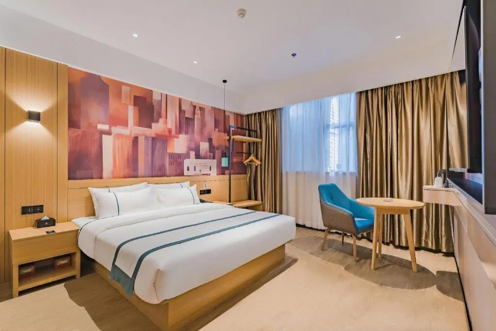 Bed in City Comfort Inn Hotel Dongguan Humen Pedestrian Street
