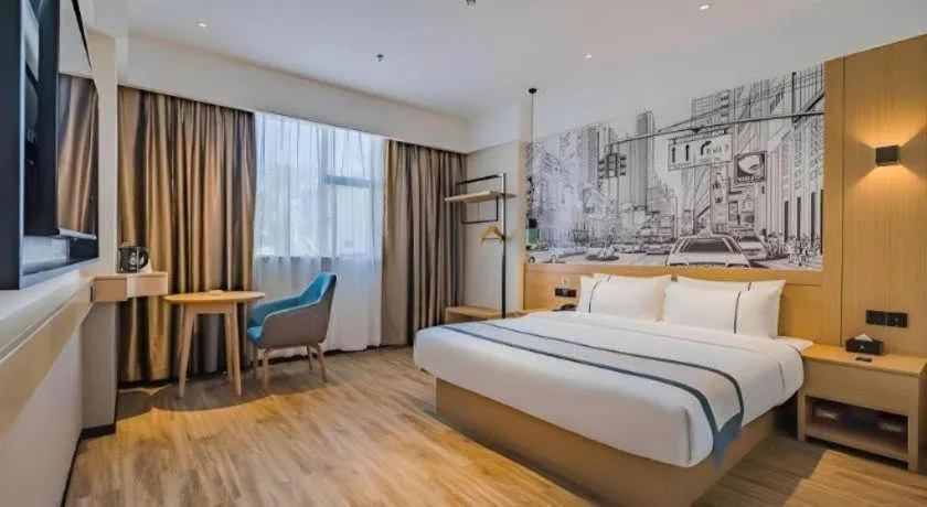 Bed in City Comfort Inn Hotel Dongguan Humen Pedestrian Street
