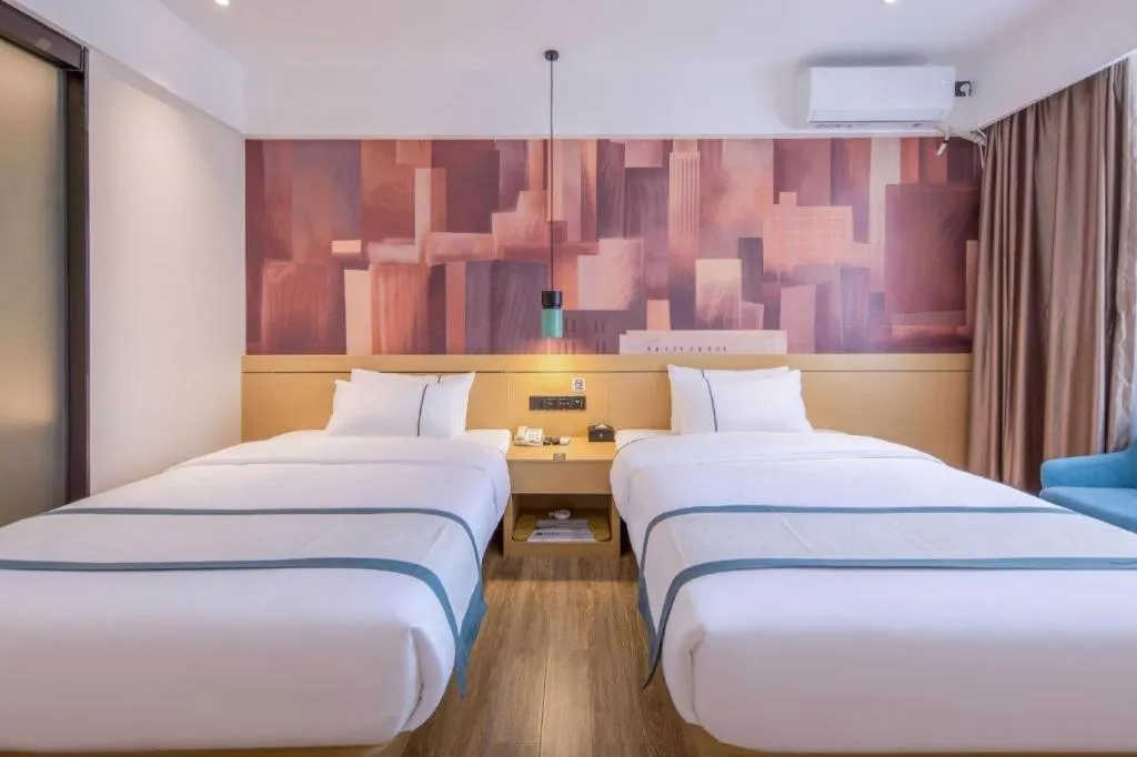 Bed in City Comfort Inn Fangchenggang Government Affairs Center