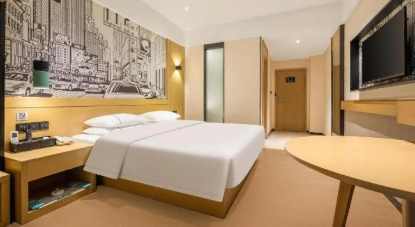 Bed in City Comfort Inn Fangchenggang Government Affairs Center