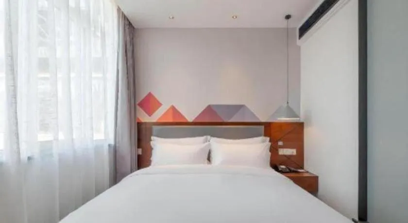 Bed in Borrman Hotel Hezhou High Speed Railway Station Guangming Avenue