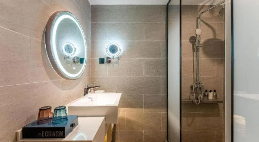 Echarm Hotel Shanghai North Bund Tilanqiao Metro Station