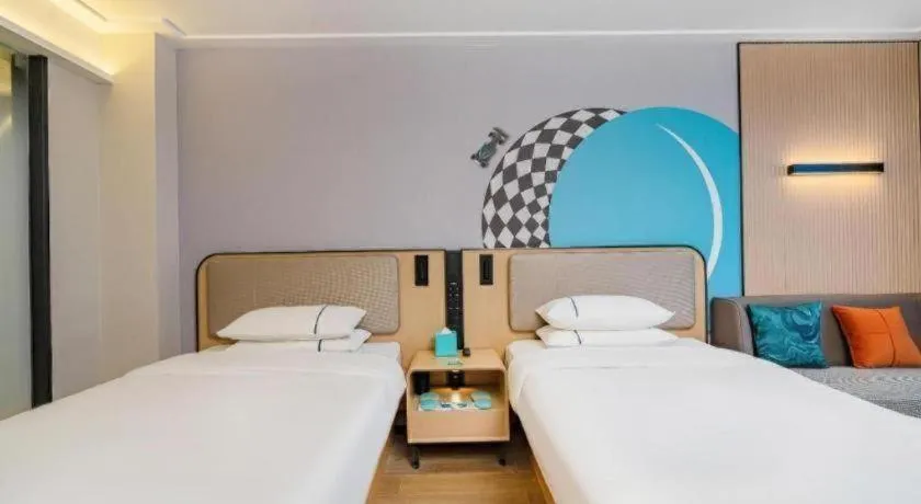 Bed in City Comfort Inn Tianmen Luyu Food Street