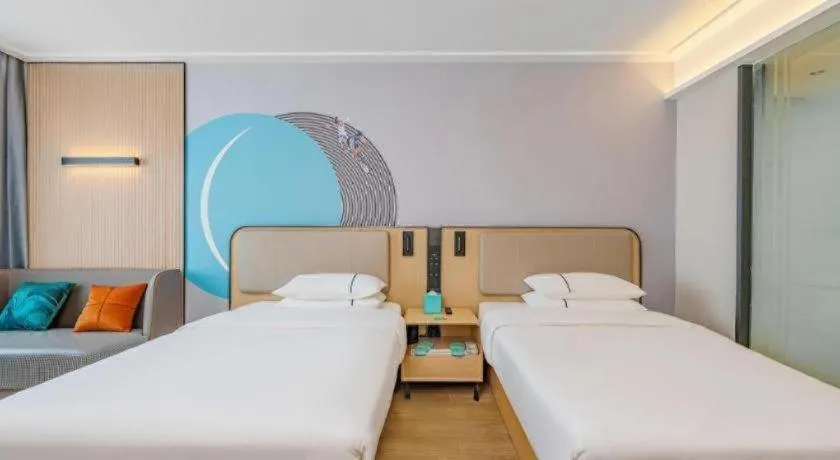 Bed in City Comfort Inn Tianmen Luyu Food Street