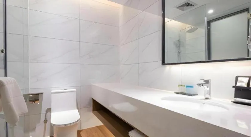 Borrman Hotel Zhonghsan Guzheng Huayi Plaza Light Rail Station