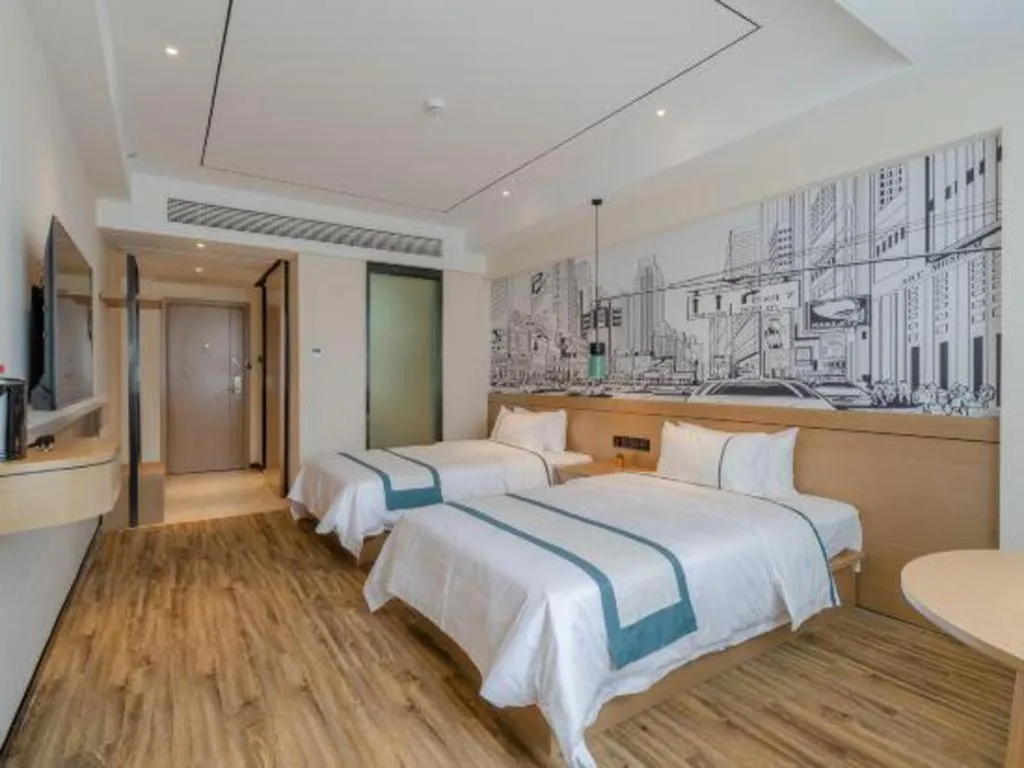 Bed in City Comfort Inn Hefei 1912 Ganghui Plaza