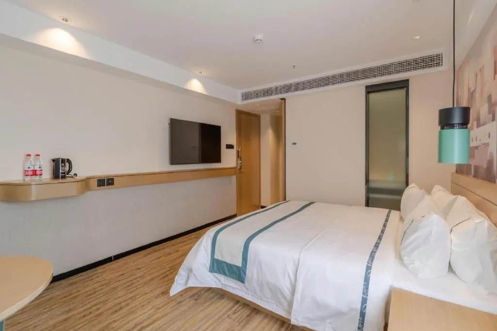 Bed in City Comfort Inn Hefei 1912 Ganghui Plaza