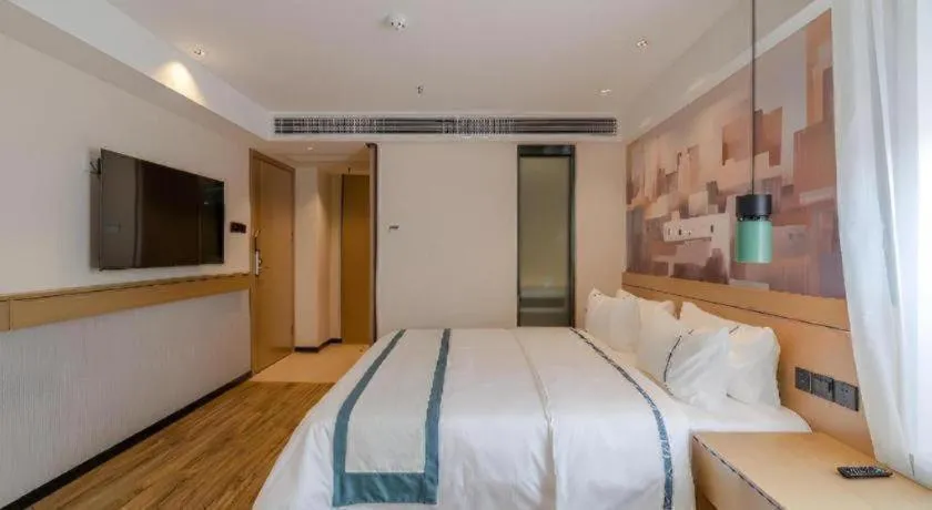 Bed in City Comfort Inn Hefei 1912 Ganghui Plaza