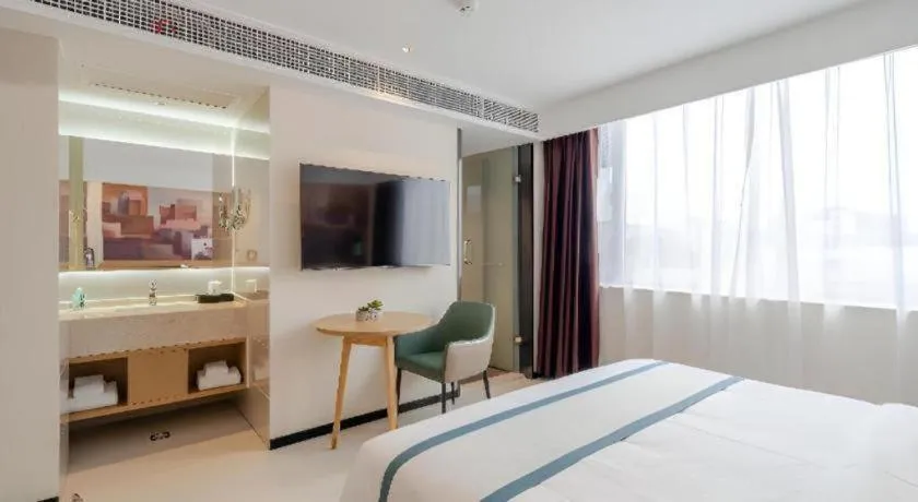 Bed in City Comfort Inn Hefei 1912 Ganghui Plaza