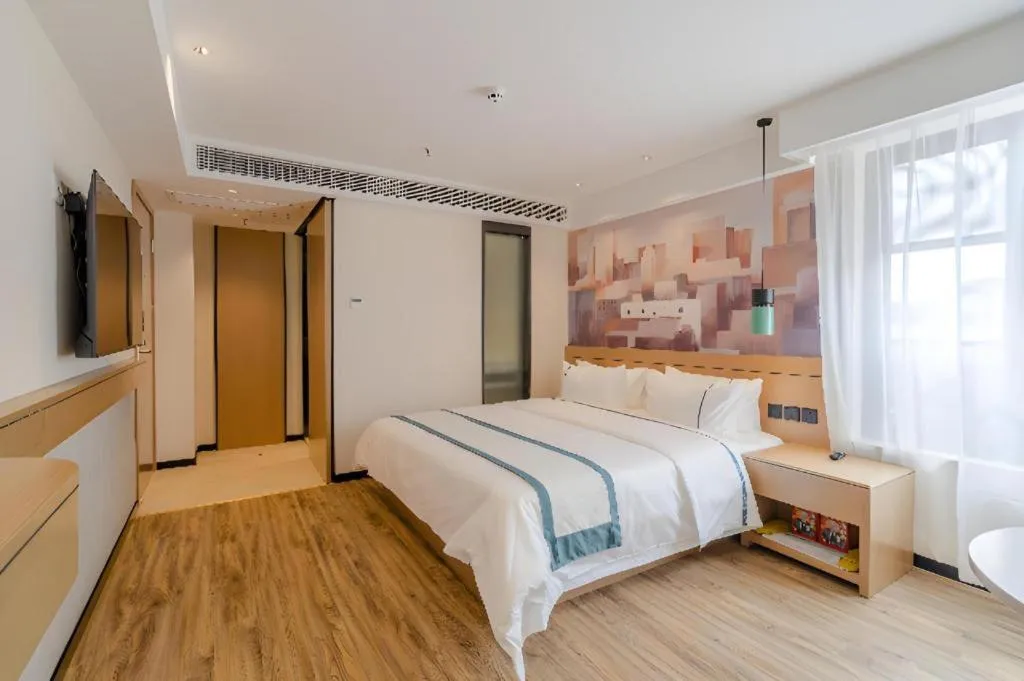 Bed in City Comfort Inn Hefei 1912 Ganghui Plaza