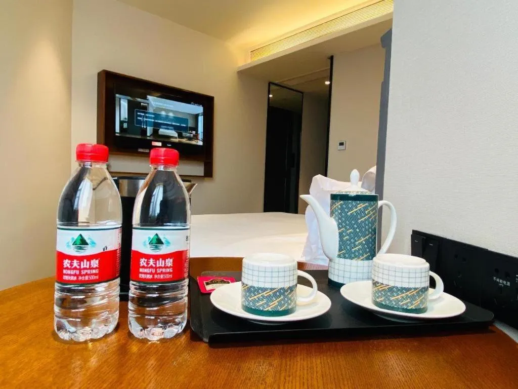 Premier City Comfort Hotel Wuhan Yellow Crane Shouyi Road Metro Station