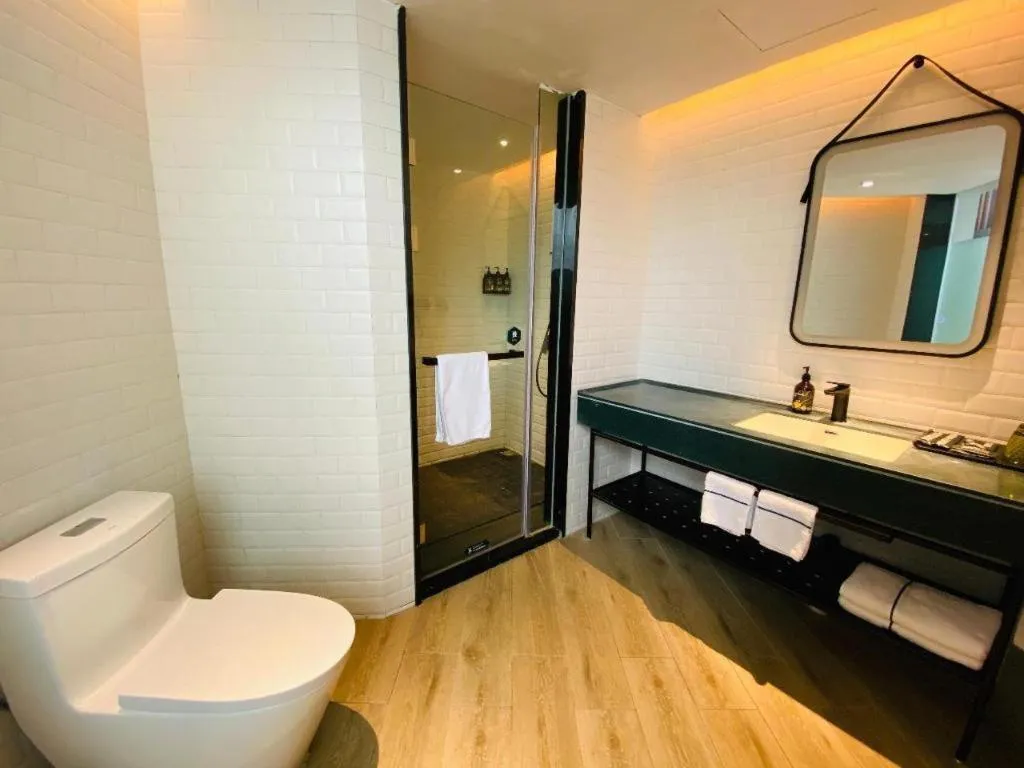 Premier City Comfort Hotel Wuhan Yellow Crane Shouyi Road Metro Station