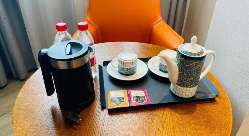 Premier City Comfort Hotel Wuhan Yellow Crane Shouyi Road Metro Station