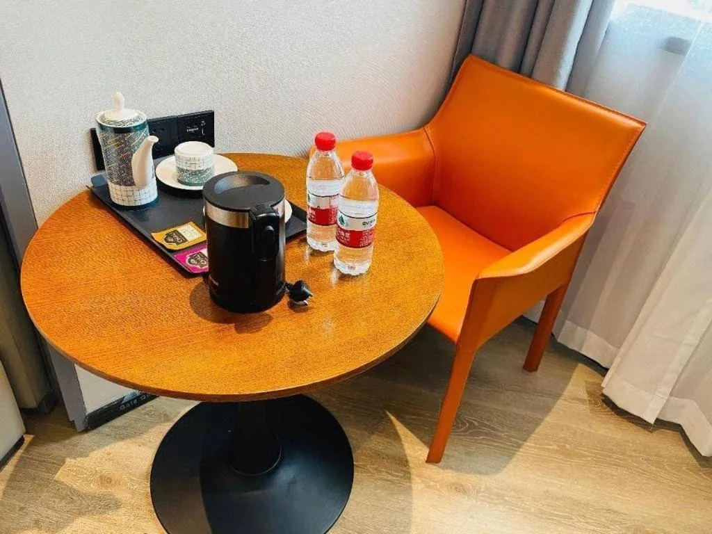 Premier City Comfort Hotel Wuhan Yellow Crane Shouyi Road Metro Station