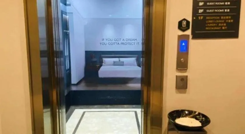 Premier City Comfort Hotel Wuhan Yellow Crane Shouyi Road Metro Station