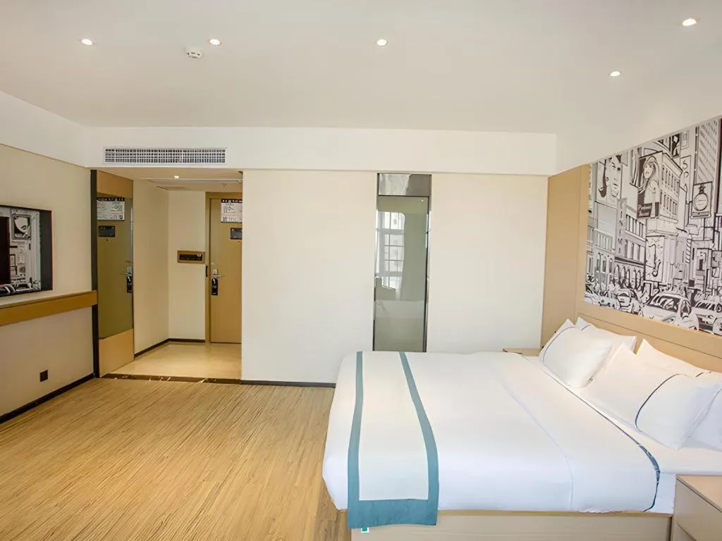 Bed in City Comfort Inn Yangxin High-speed Railway Station