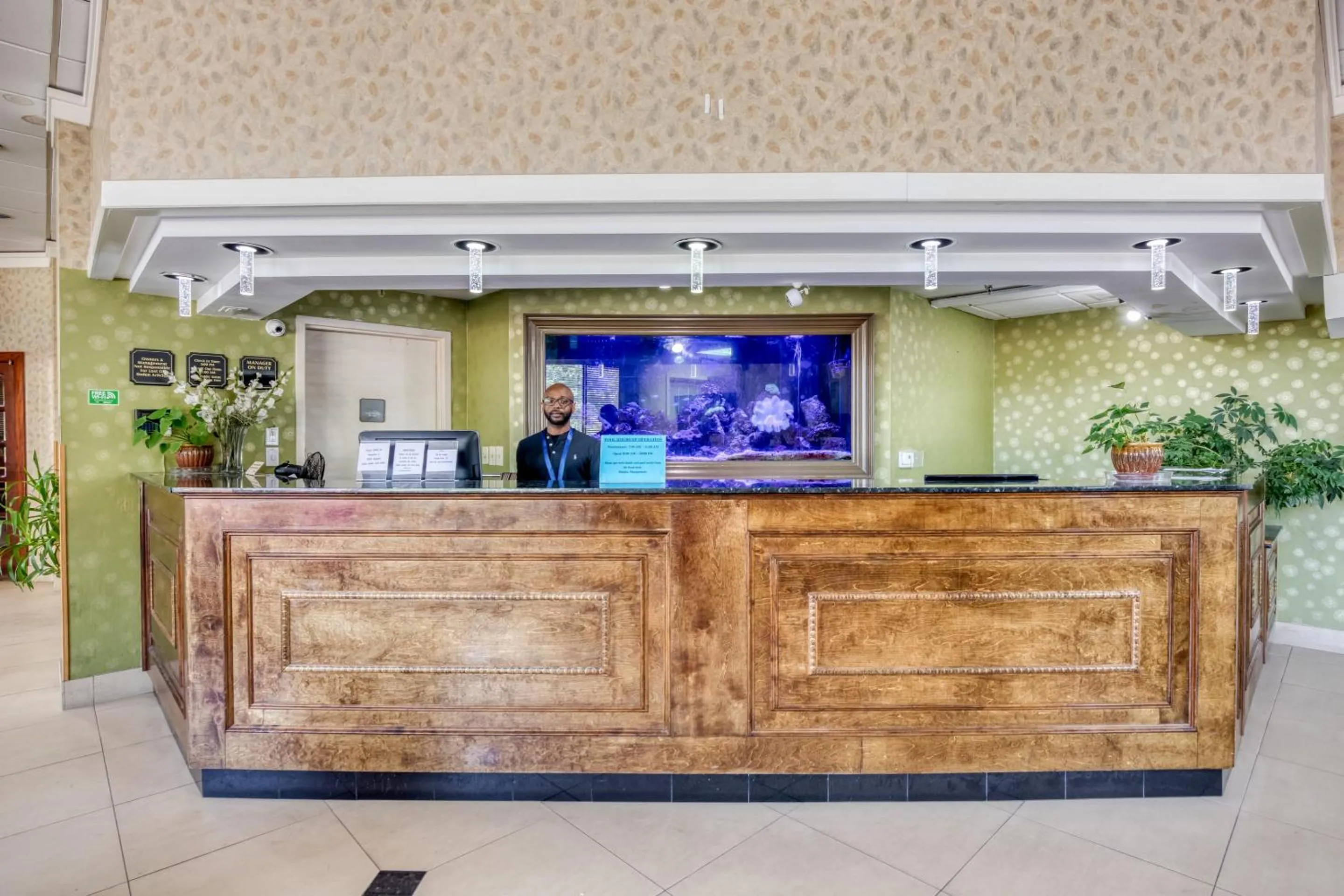 Lobby or reception in OYO Hotel Memphis TN I-40