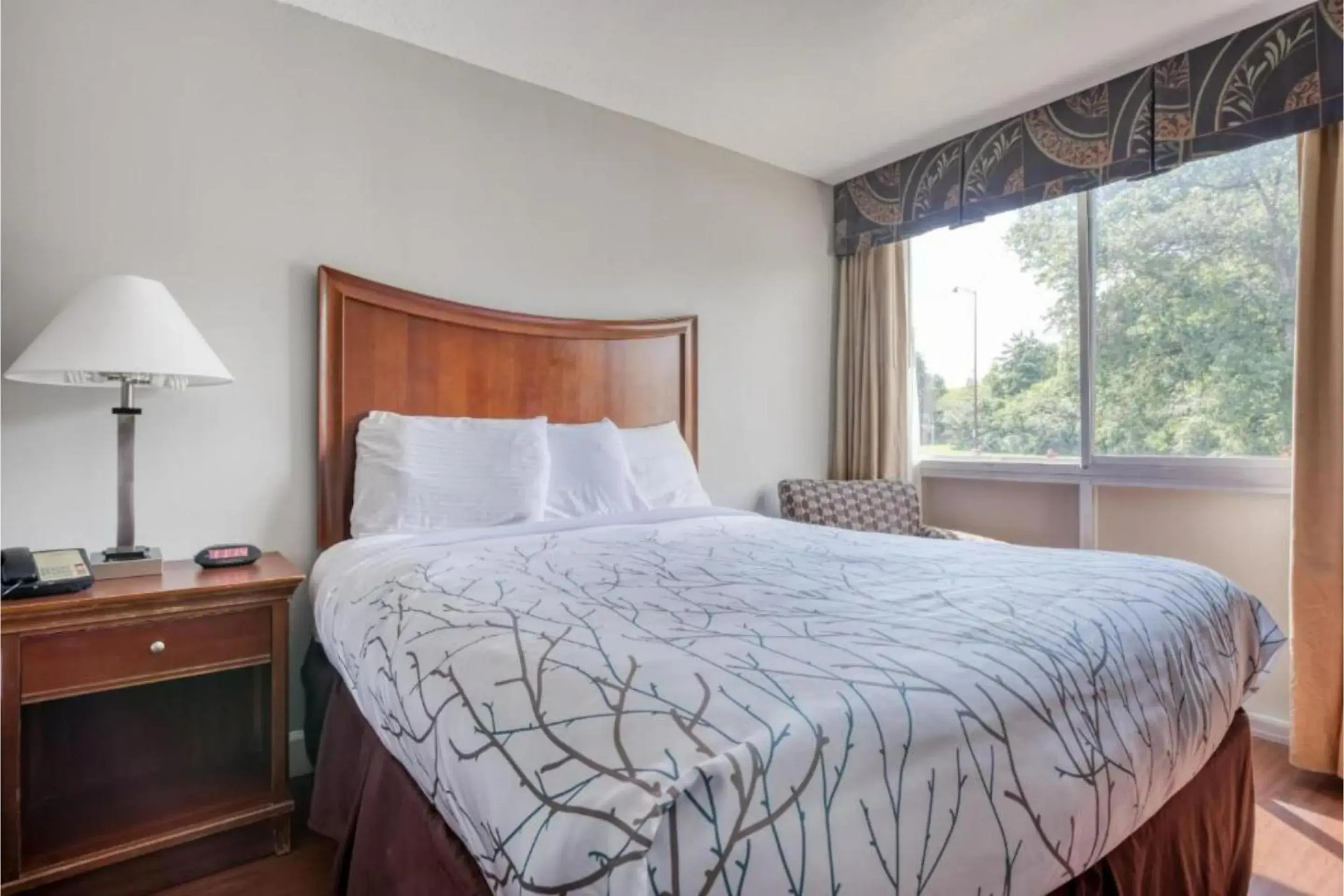 2 Queen Beds Accessible in OYO Hotel Memphis TN I-40 2 Queen Beds Accessible in OYO Hotel Memphis TN I-40