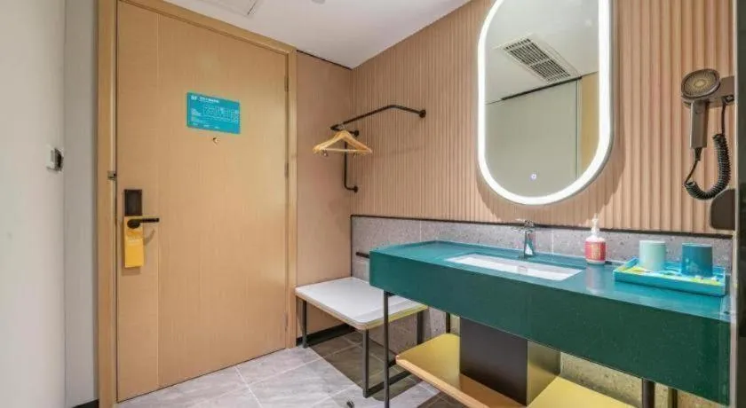 City Comfort Inn Shaoguan Biguiyuan Phoenix City Gold Village