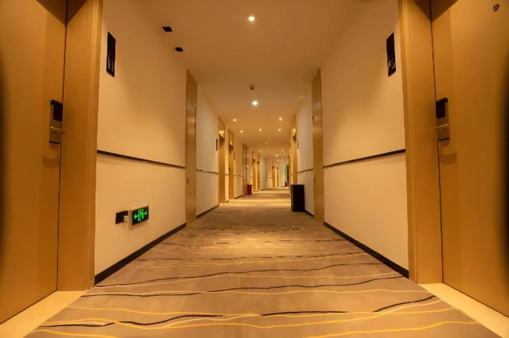 City Comfort Inn Huaihua East Station