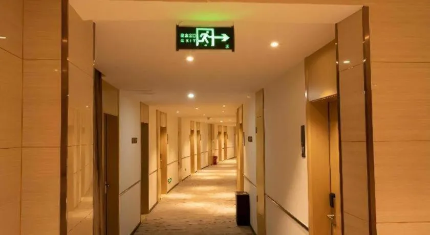 City Comfort Inn Huaihua East Station