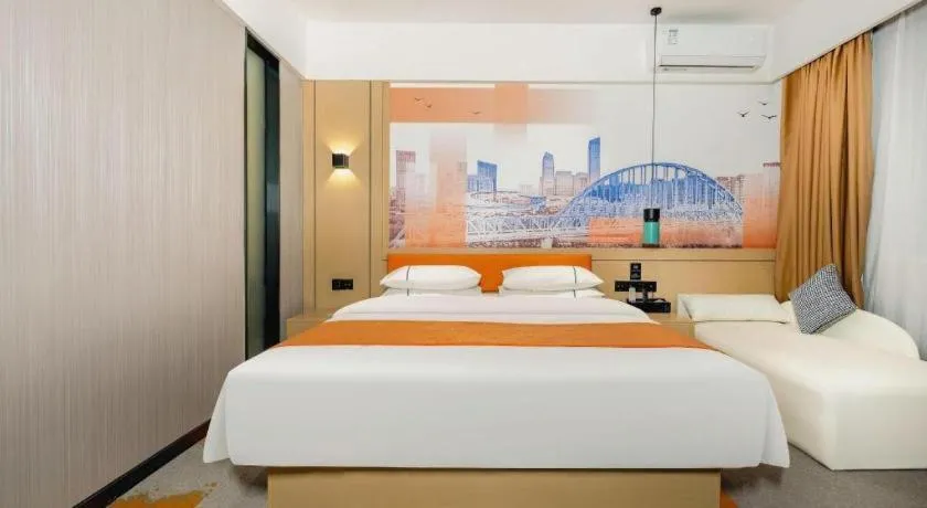 Bed in City Comfort Inn Fengshan Hongjun Road