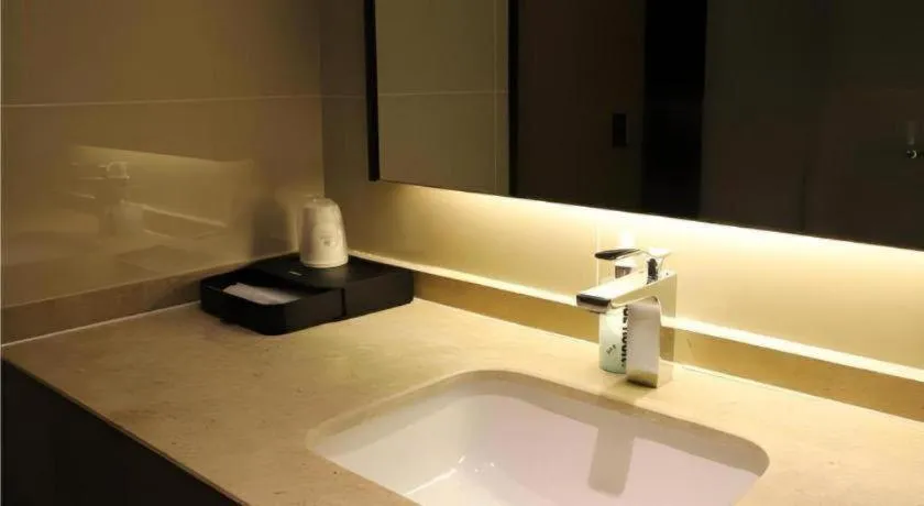 City Comfort Inn Fengshan Hongjun Road