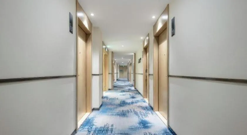 City Comfort Inn Fengshan Hongjun Road