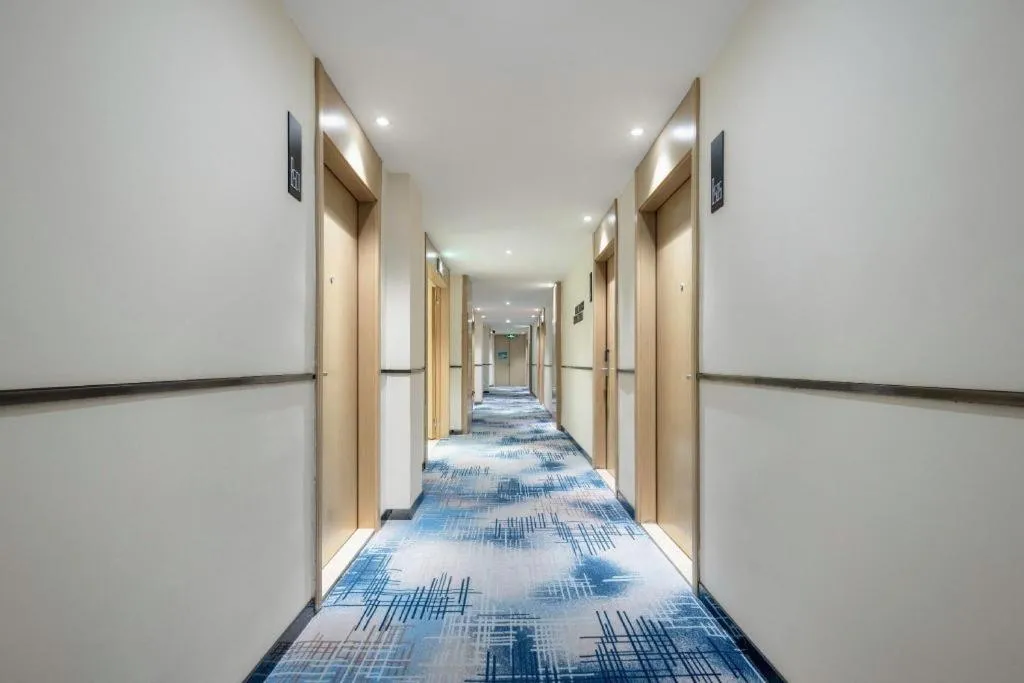 City Comfort Inn Fengshan Hongjun Road