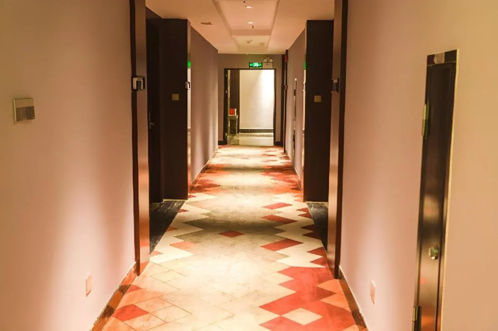 Borrman Hotel Yunfu Xinxing County Bus Station