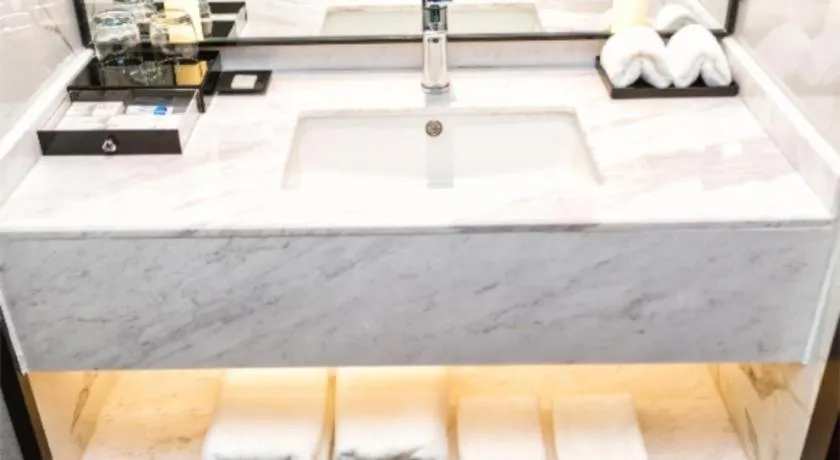 Borrman Hotel Yunfu Xinxing County Bus Station