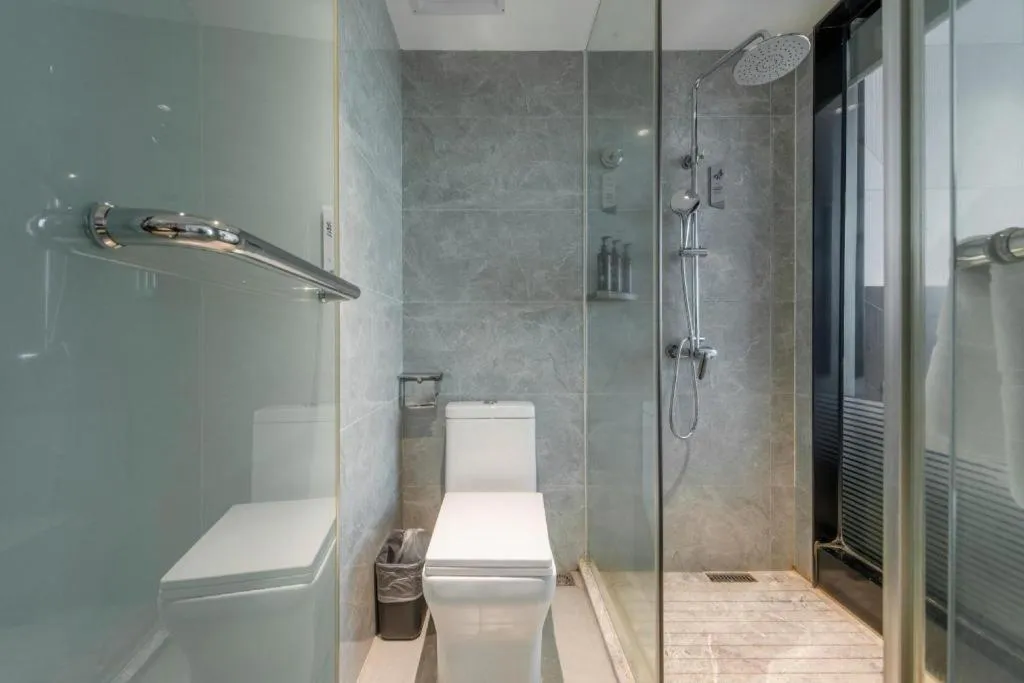 Borrman Hotel Yunfu Xinxing County Bus Station