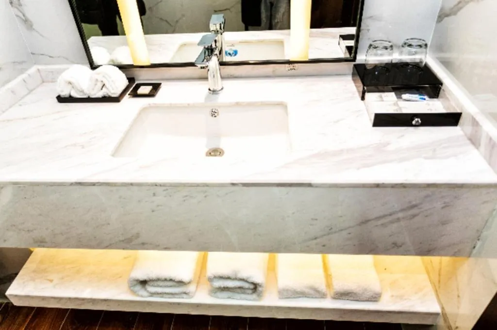 Borrman Hotel Yunfu Xinxing County Bus Station