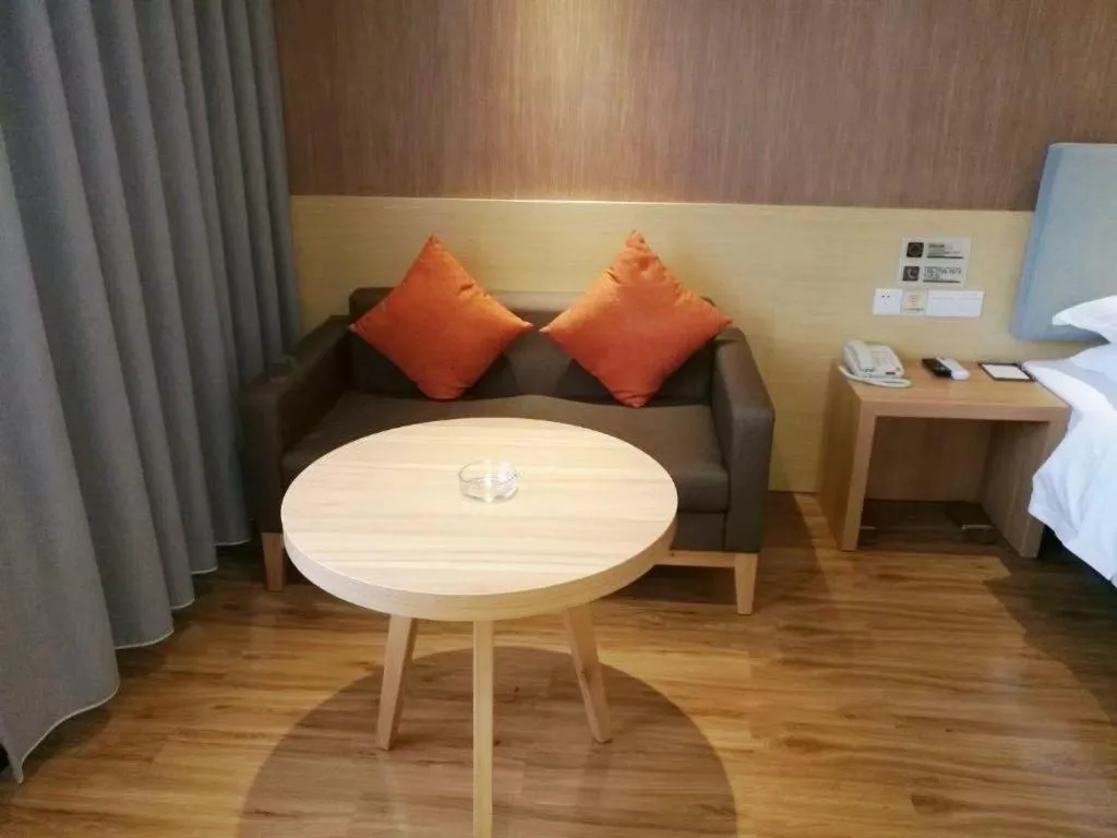 Bed in JTOUR Inn Yulin Bobai County Government Cultural Pedestrian Street