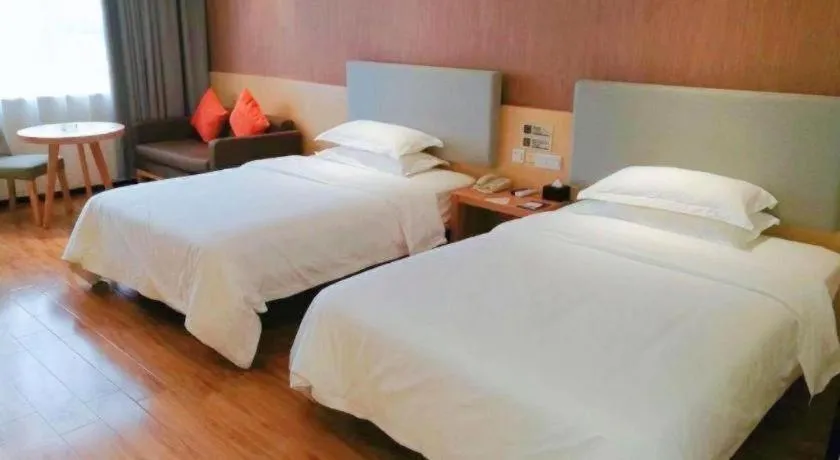 Bed in JTOUR Inn Yulin Bobai County Government Cultural Pedestrian Street