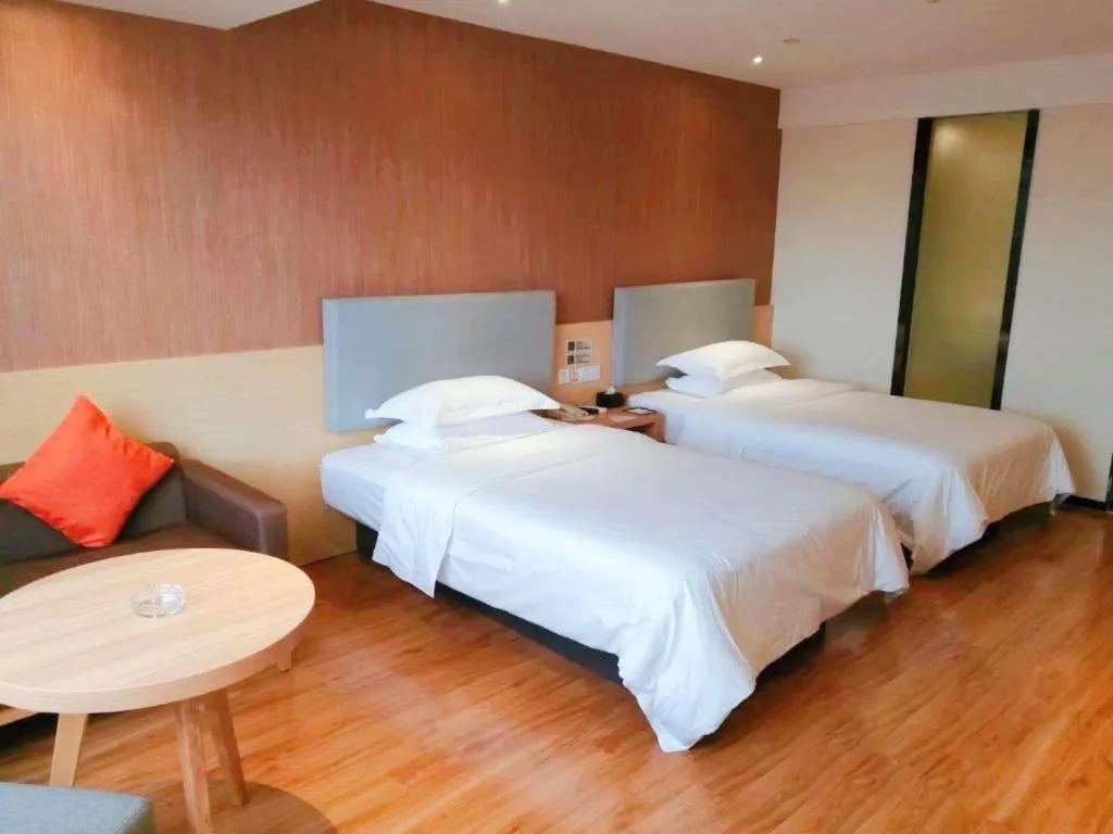 Bed in JTOUR Inn Yulin Bobai County Government Cultural Pedestrian Street