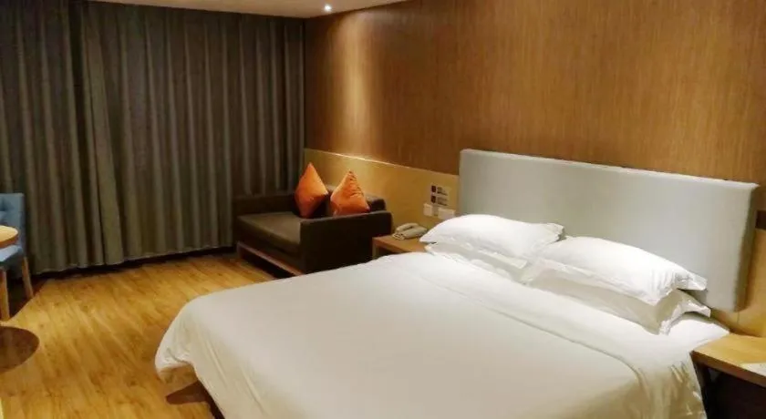 Bed in JTOUR Inn Yulin Bobai County Government Cultural Pedestrian Street